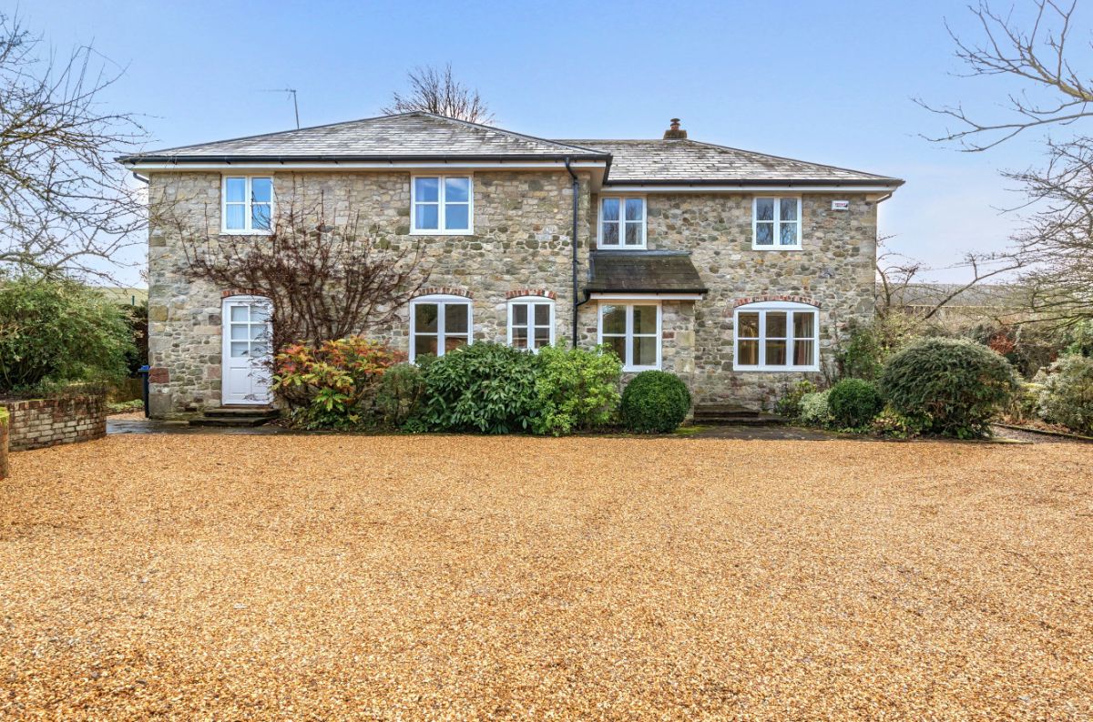 4 bed character property to rent in Manor Farm Cottage, Bowerchalke - Property Image 1