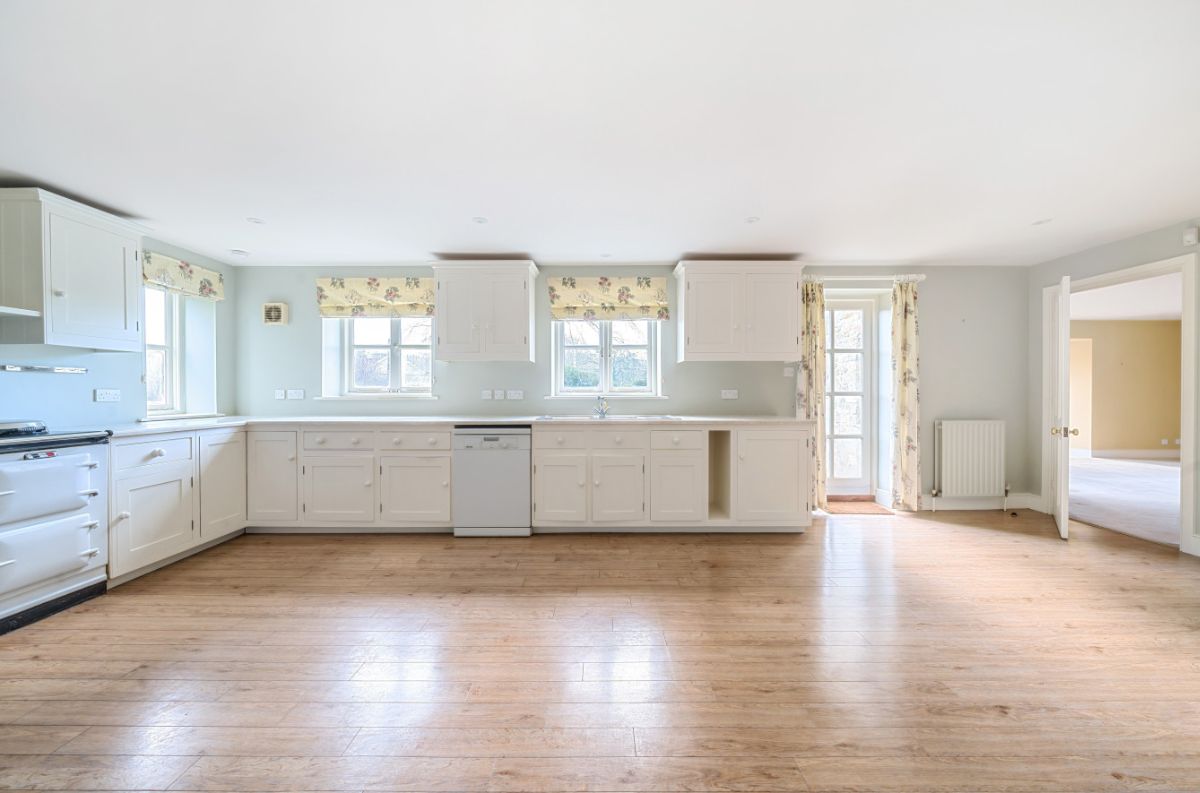 4 bed character property to rent in Manor Farm Cottage, Bowerchalke 9