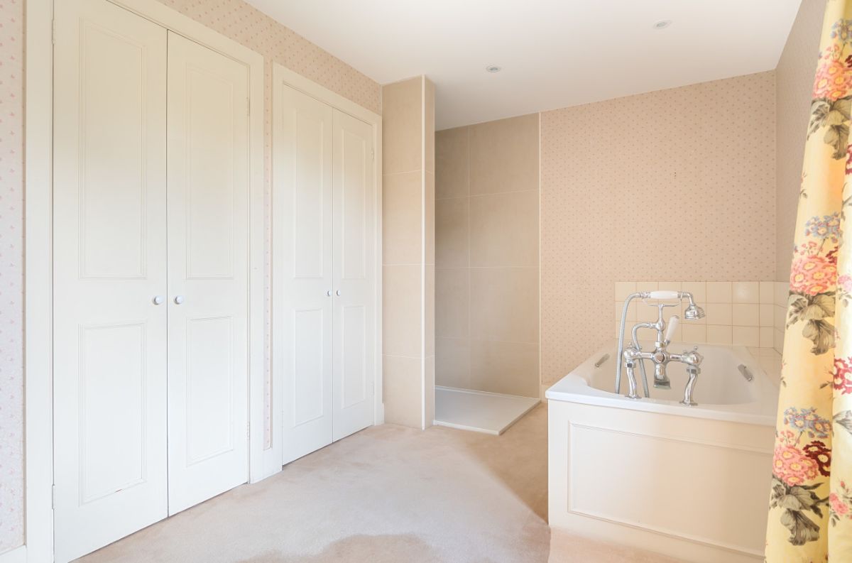 4 bed character property to rent in Manor Farm Cottage, Bowerchalke 14