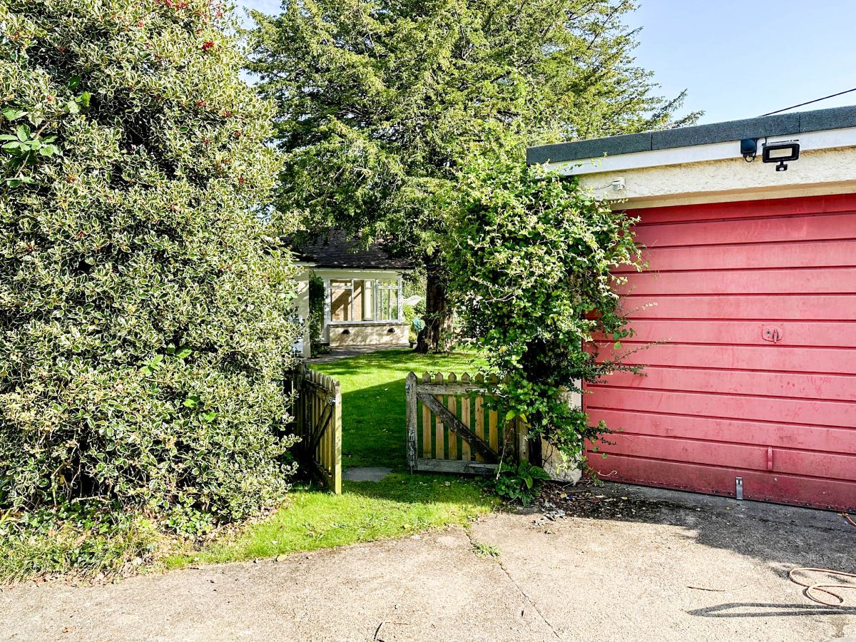 3 bed character property to rent in Cross Stone, Homington Road, Coombe Bissett, Salisbury 18