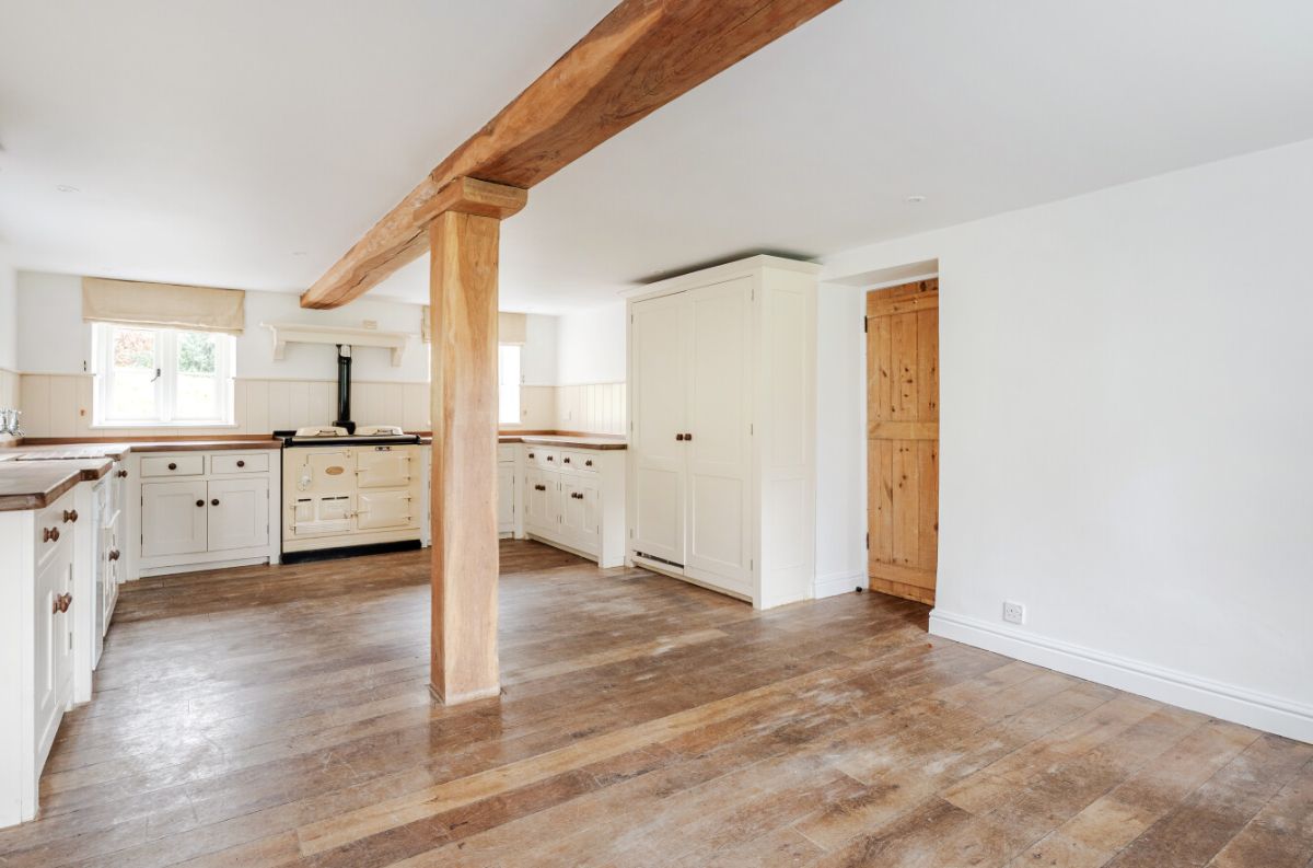 4 bed detached house to rent in Badger Cottage, Swallowcliffe, Salisbury  - Property Image 6