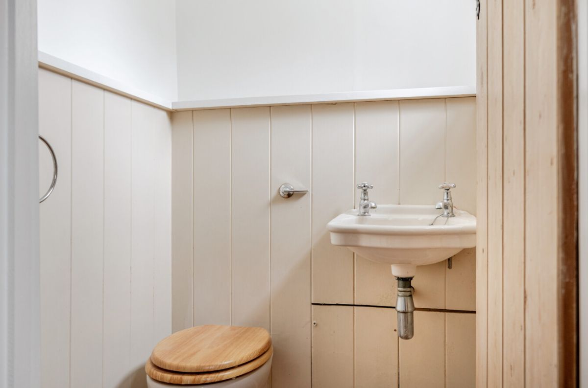 4 bed detached house to rent in Badger Cottage, Swallowcliffe, Salisbury  - Property Image 12