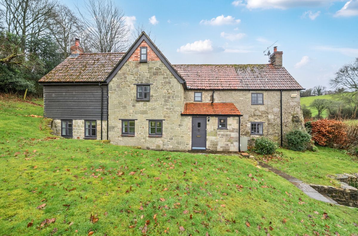 4 bed detached house to rent in Badger Cottage, Swallowcliffe, Salisbury  - Property Image 34