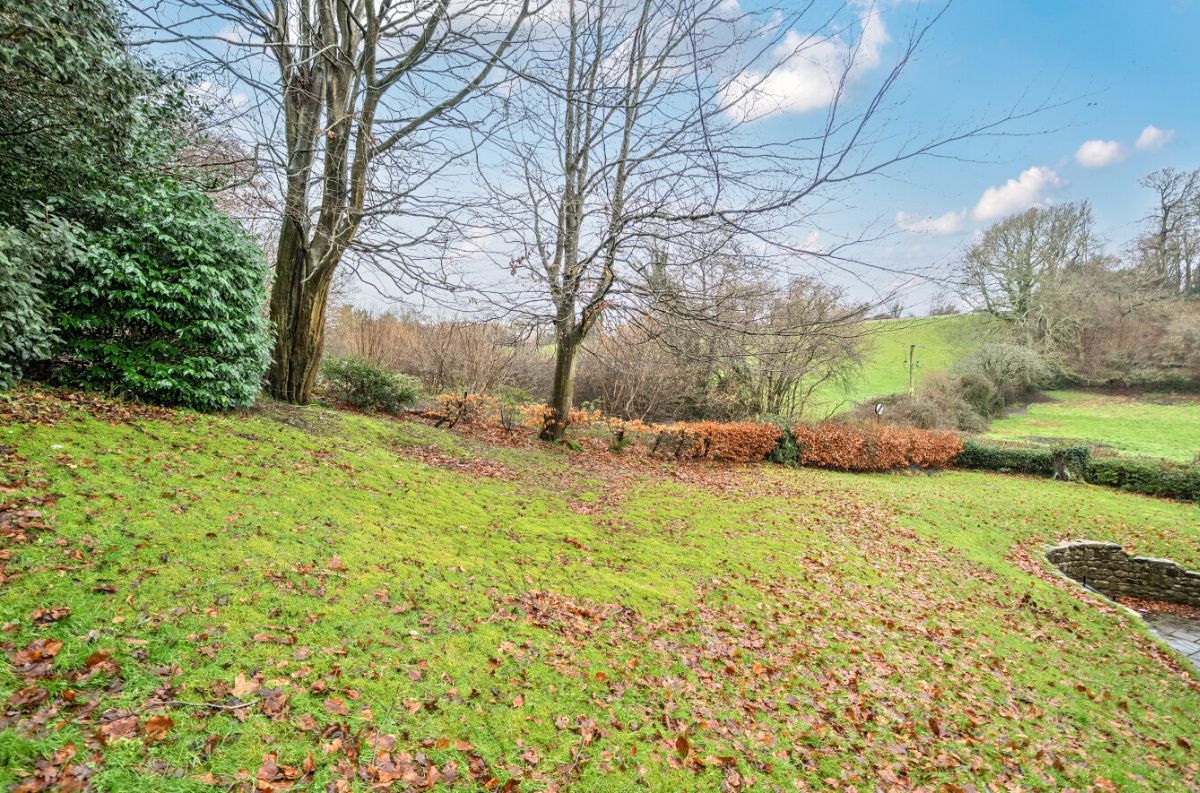 4 bed detached house to rent in Badger Cottage, Swallowcliffe, Salisbury 1