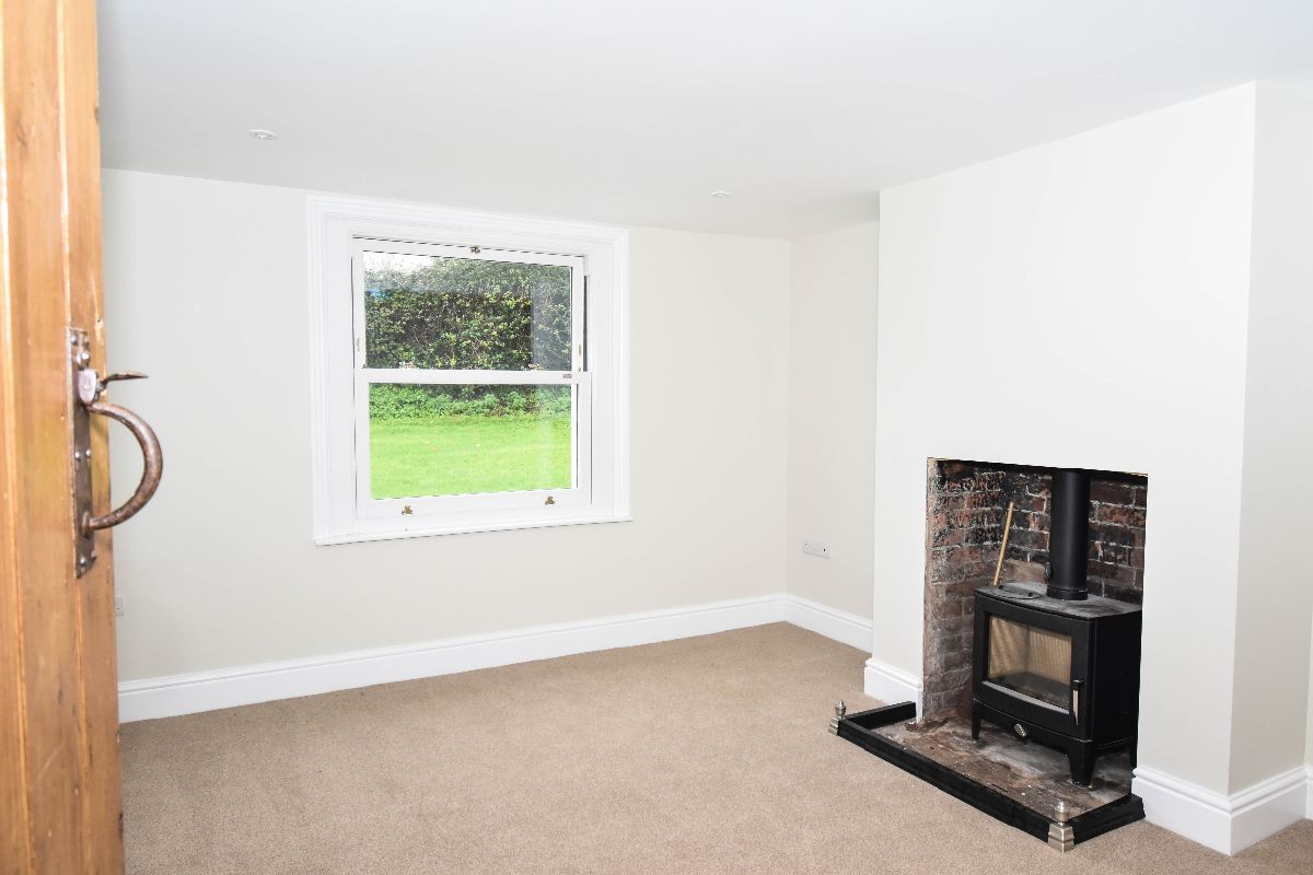 3 bed character property to rent in Cloughs, Bowerchalke 6