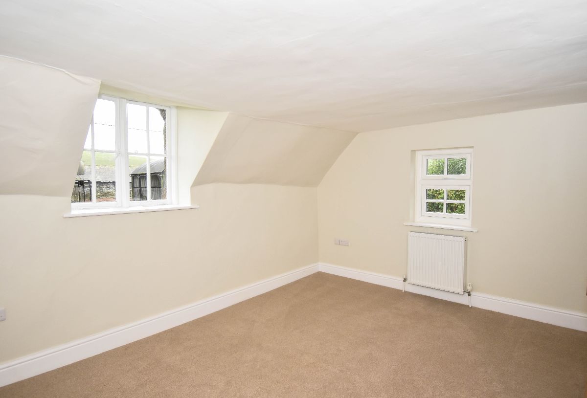 3 bed character property to rent in Cloughs, Bowerchalke 12