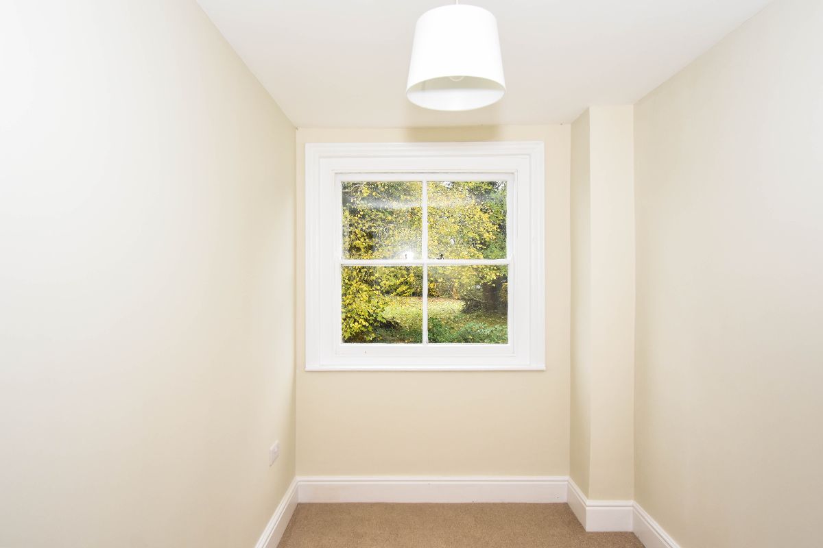 3 bed character property to rent in Cloughs, Bowerchalke 16