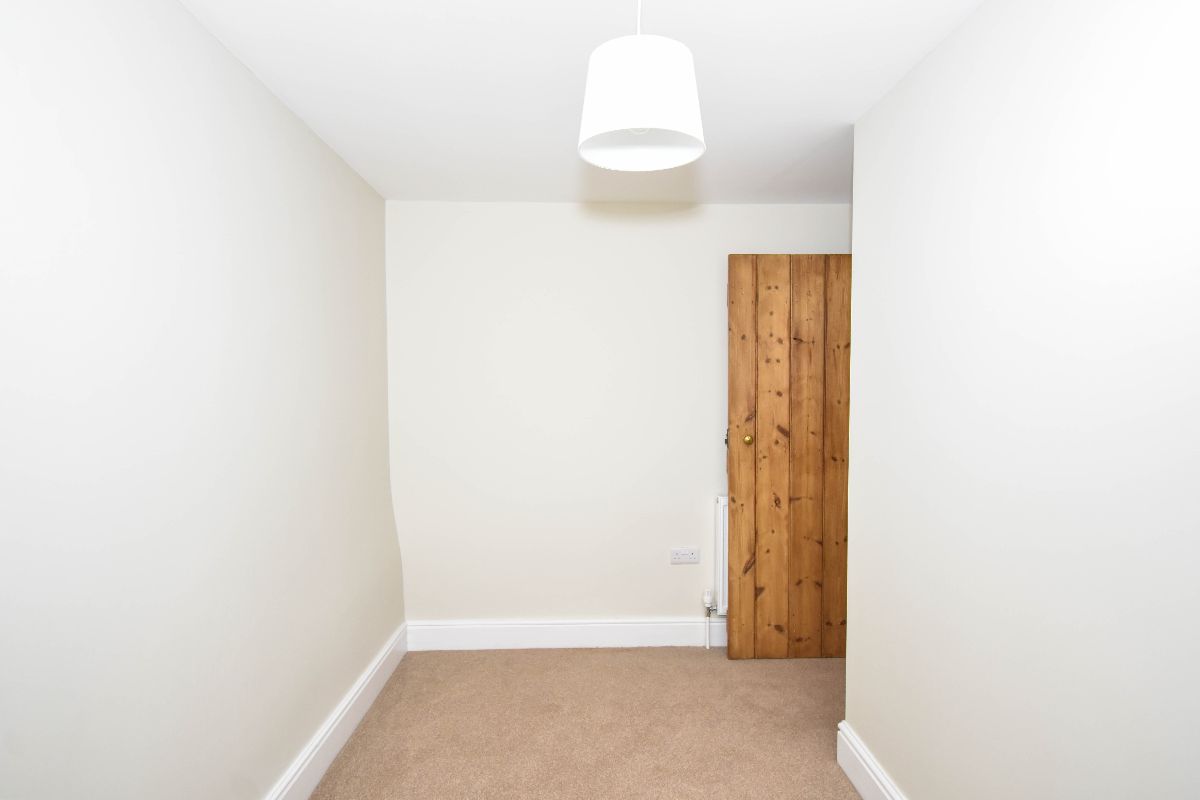 3 bed character property to rent in Cloughs, Bowerchalke 18