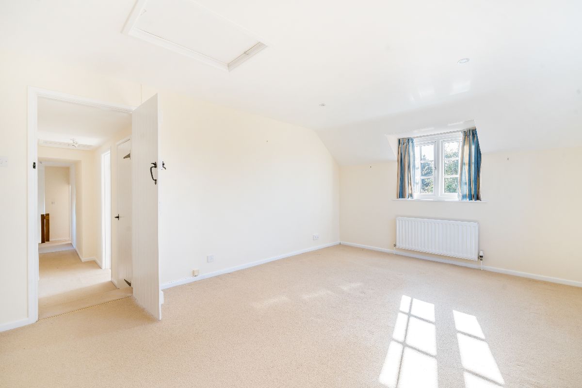 4 bed detached house to rent in Holly Tree Cottage, Bowerchalke 12