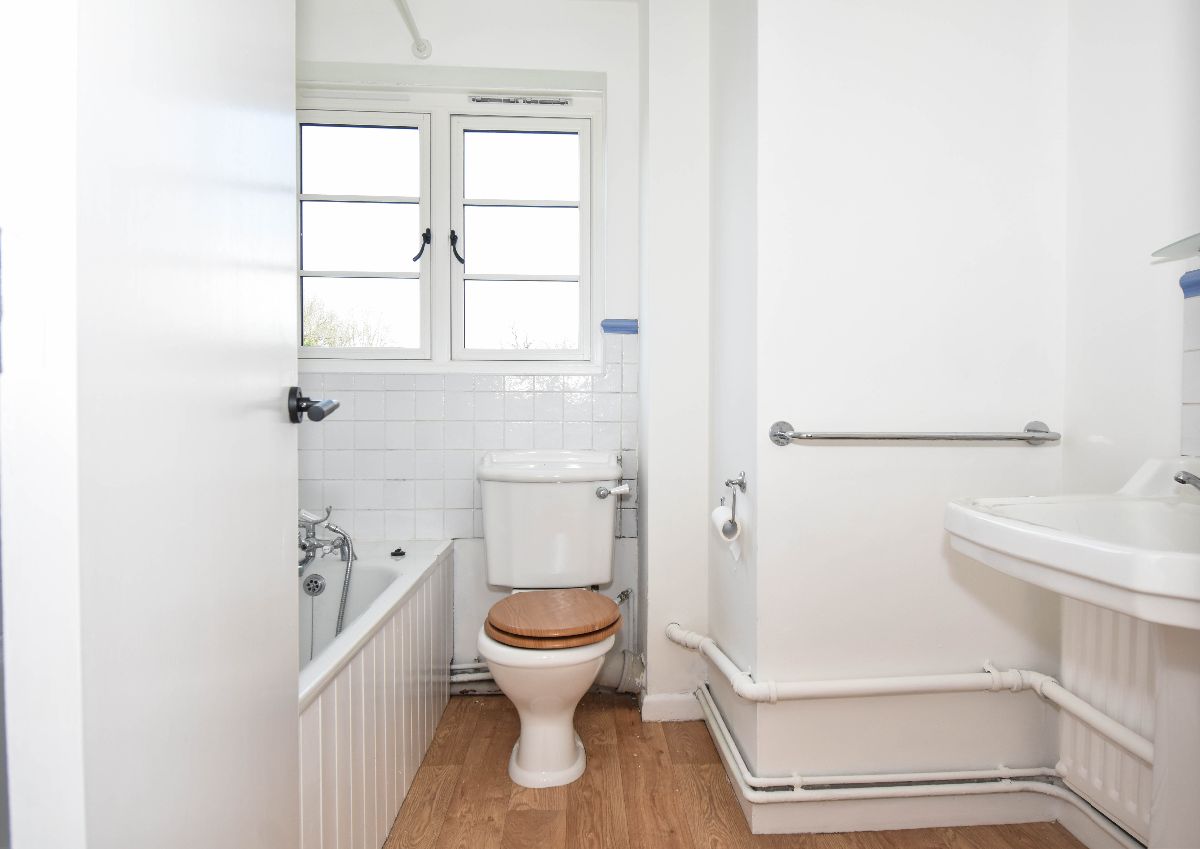 4 bed cottage to rent in Manor Farm Cottages, Teffont  - Property Image 10