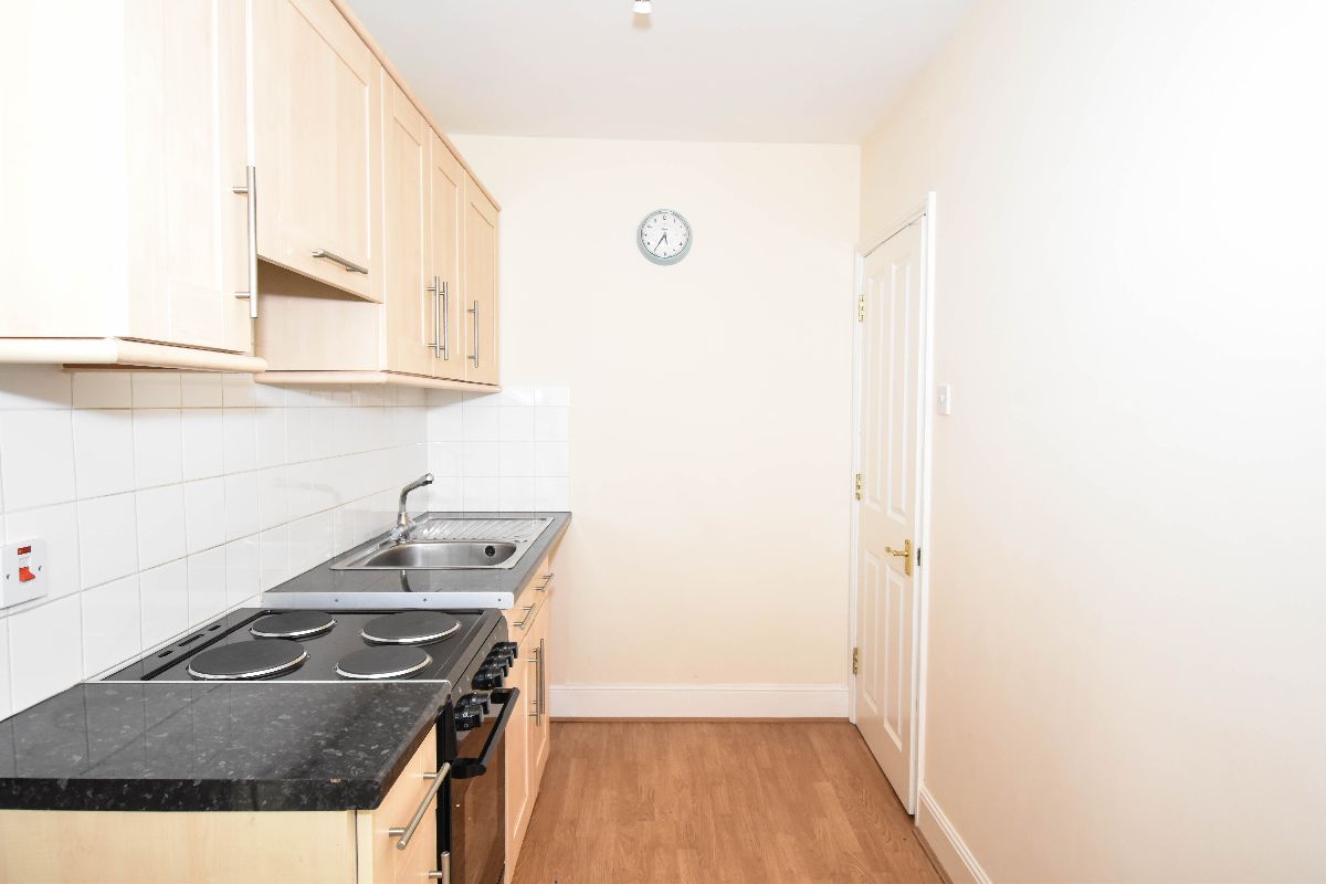 1 bed flat to rent in 15a North Street, Wilton, Salisbury  - Property Image 7