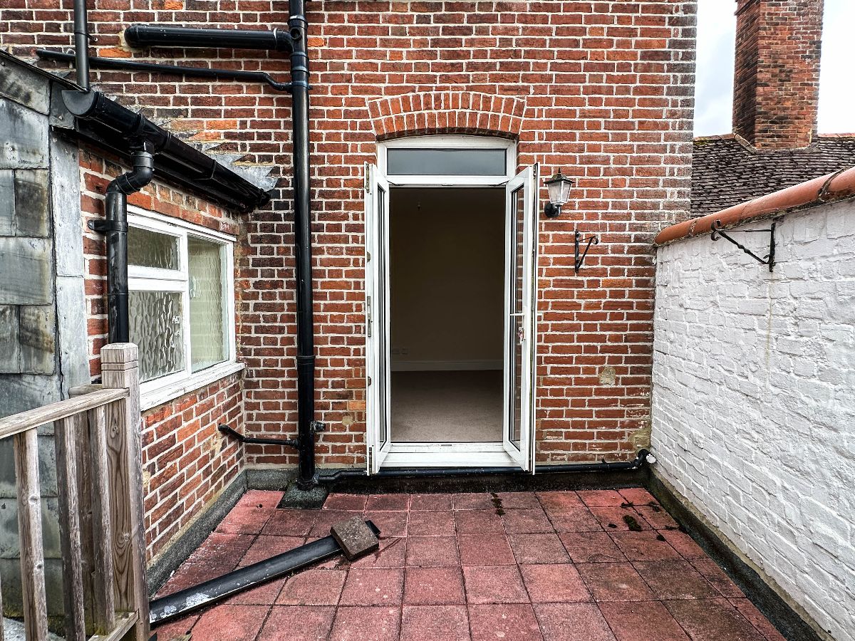 1 bed flat to rent in 15a North Street, Wilton, Salisbury  - Property Image 10