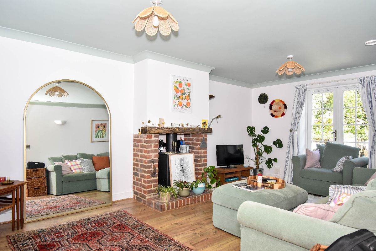 3 bed semi-detached house to rent in Well Cottage, Alderbury  - Property Image 4