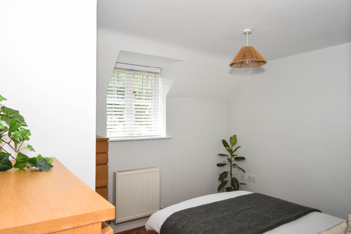 3 bed semi-detached house to rent in Well Cottage, Alderbury 15