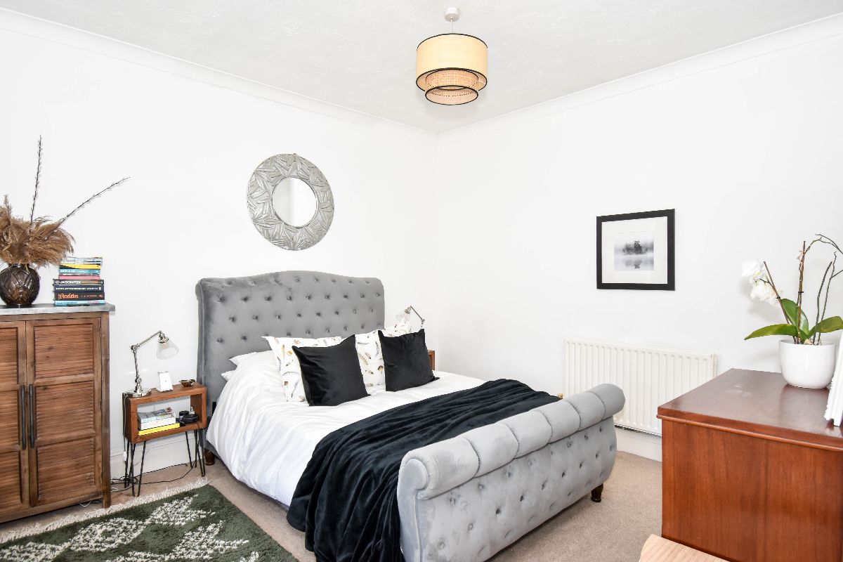 5 bed semi-detached house to rent in Shaftesbury Road, Wilton 17