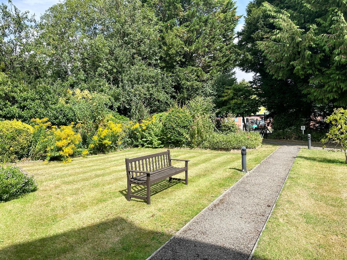 1 bed flat to rent in Pembroke Court, Wilton  - Property Image 17