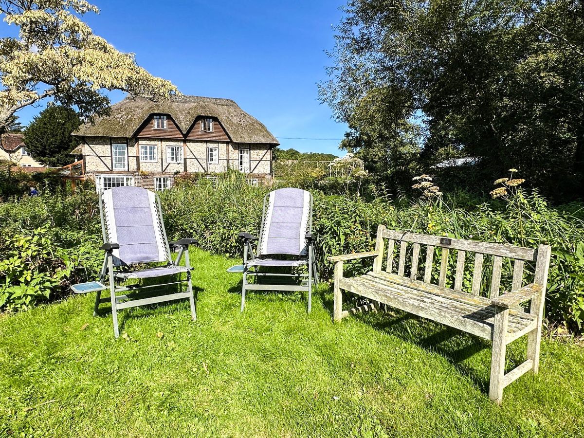 1 bed studio flat to rent in The Crows Nest, Middle Woodford 9