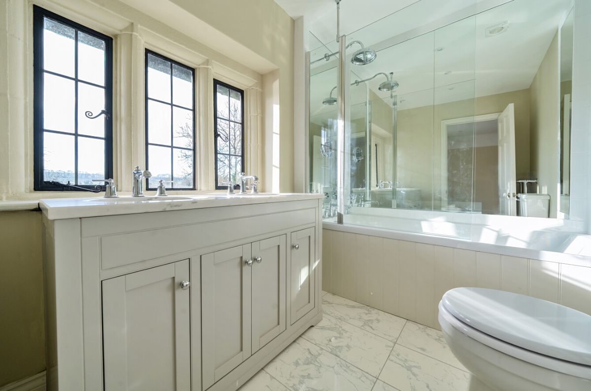 4 bed detached house to rent in The Dower House, Fisherton De La Mere 14