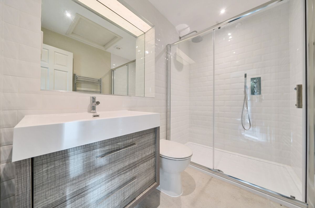 4 bed detached house to rent in The Dower House, Fisherton De La Mere  - Property Image 10