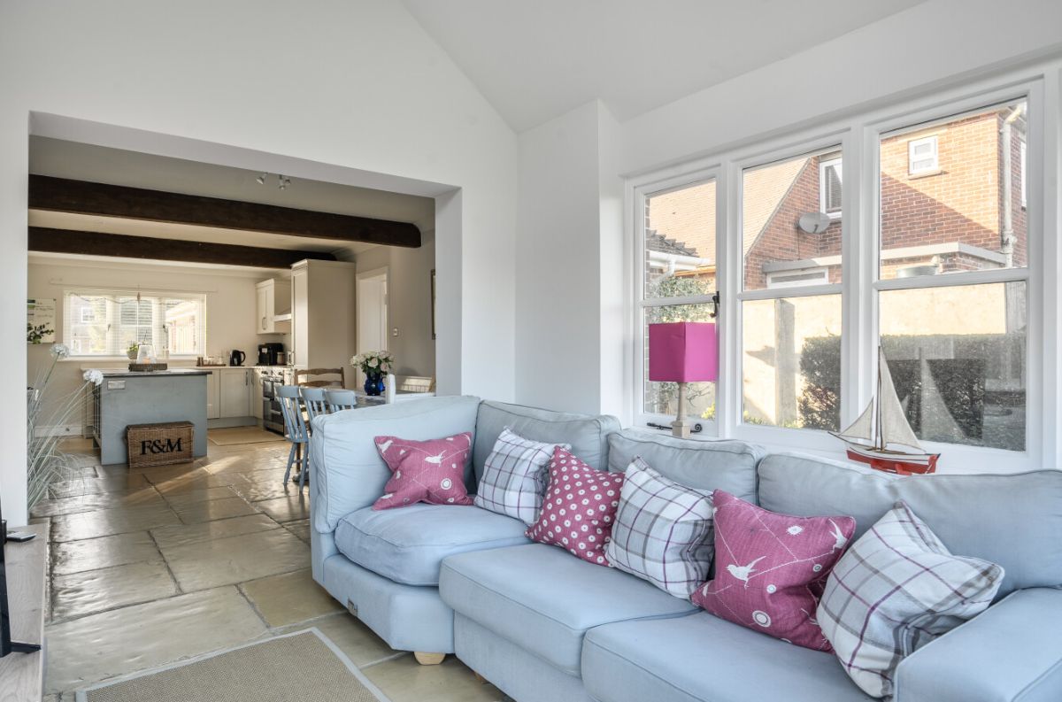 4 bed detached house to rent in The Meadows, Charlton All Saints, Salisbury 8