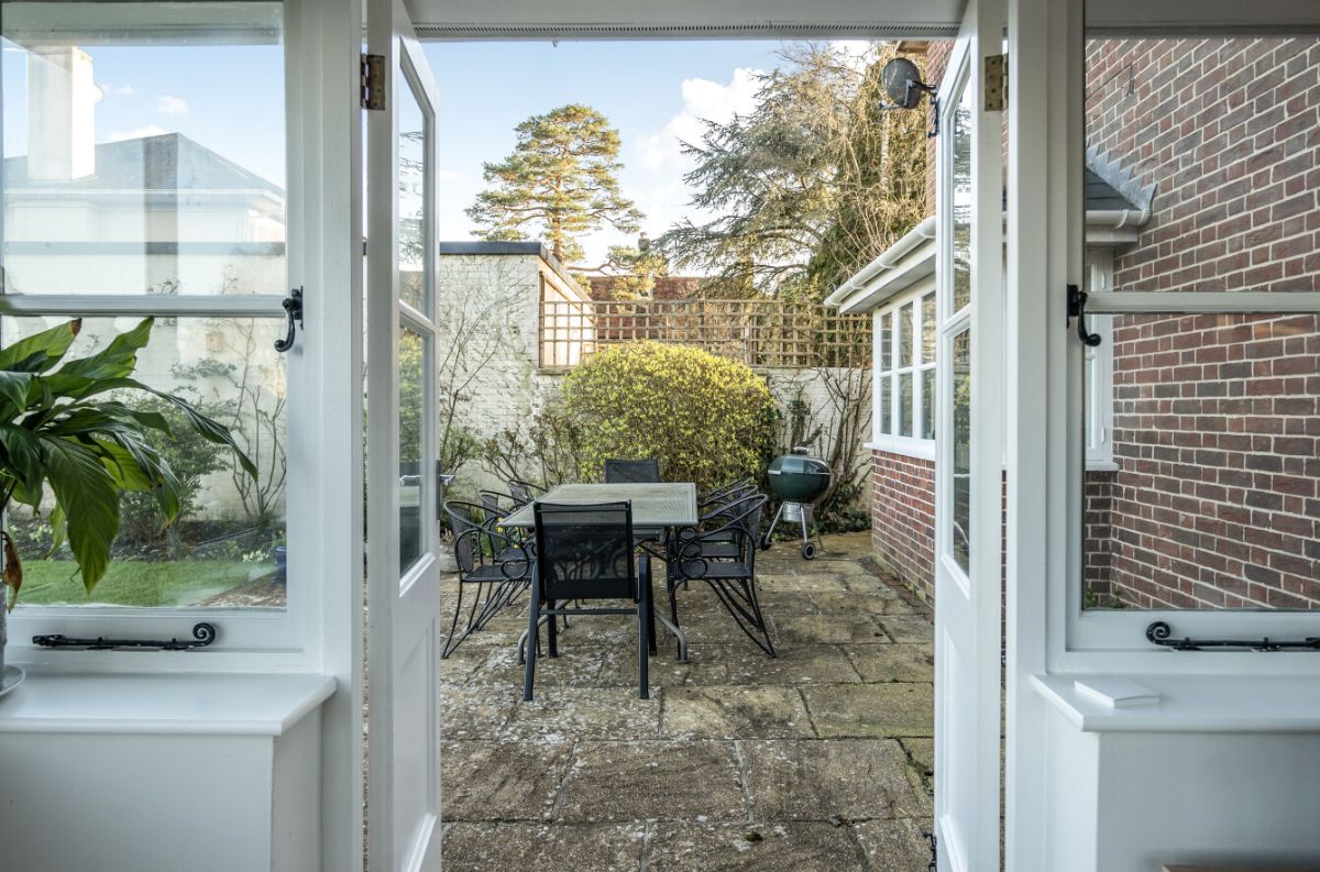 4 bed detached house to rent in The Meadows, Charlton All Saints, Salisbury 12