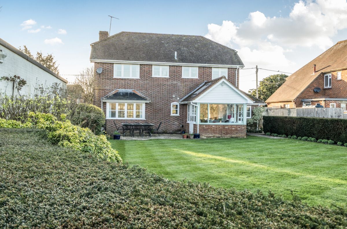 4 bed detached house to rent in The Meadows, Charlton All Saints, Salisbury  - Property Image 32