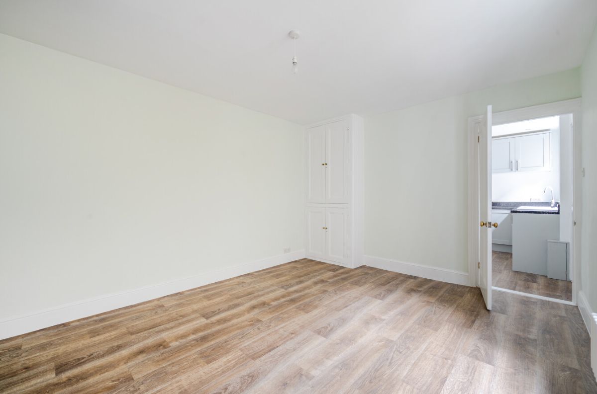 3 bed detached house to rent in Mill Road, Salisbury  - Property Image 6