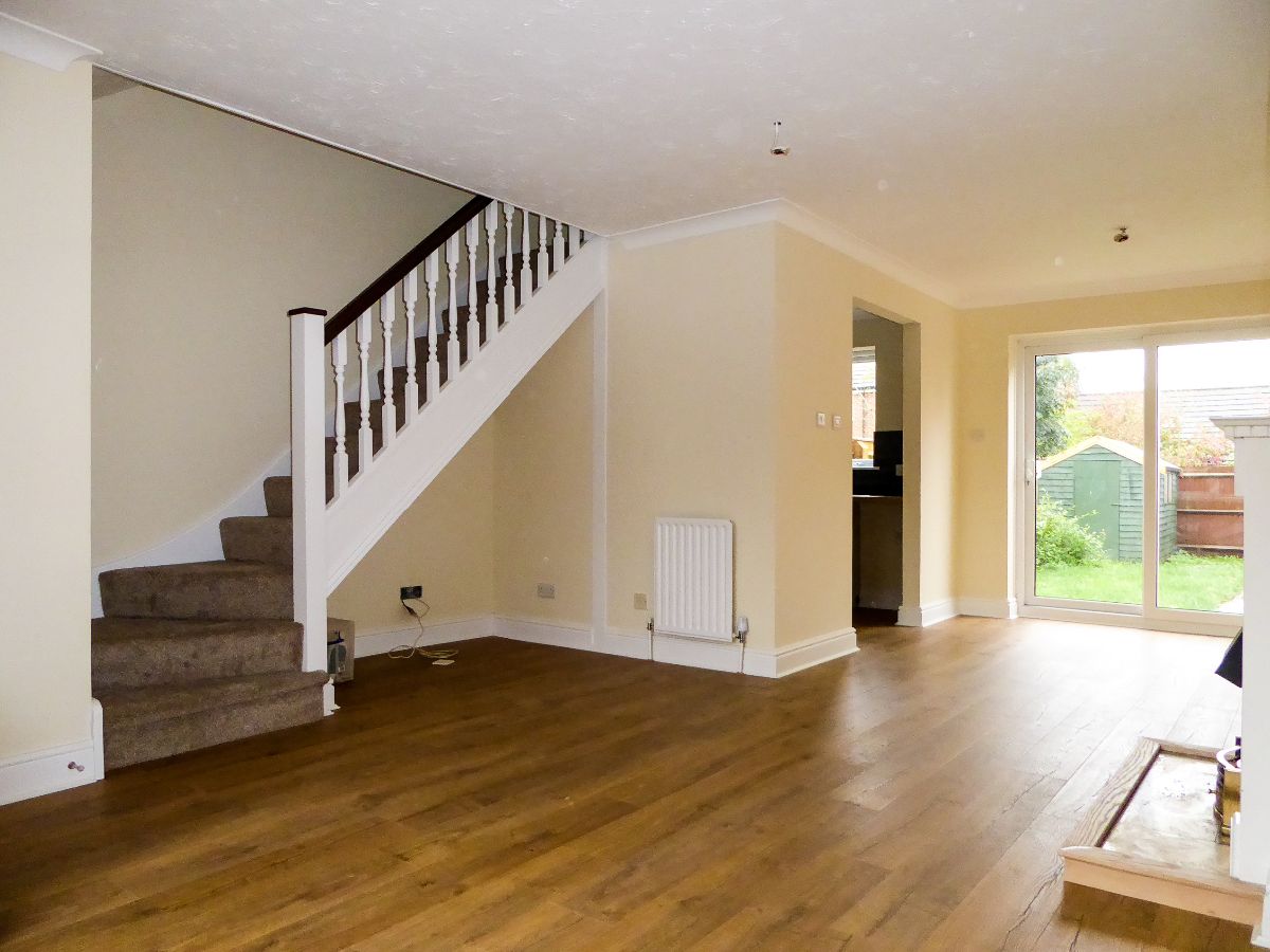 2 bed terraced house to rent in Tanners Field 1