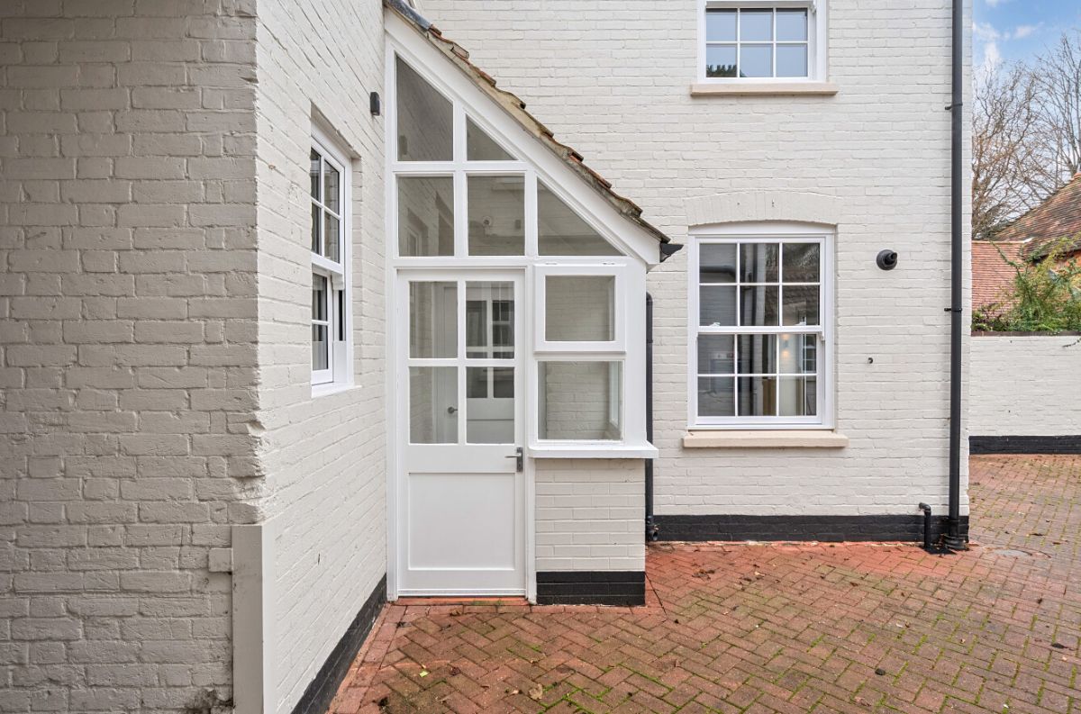 3 bed detached house to rent in Fern House  - Property Image 31