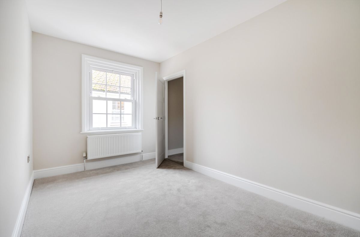 3 bed detached house to rent in Fern House 9