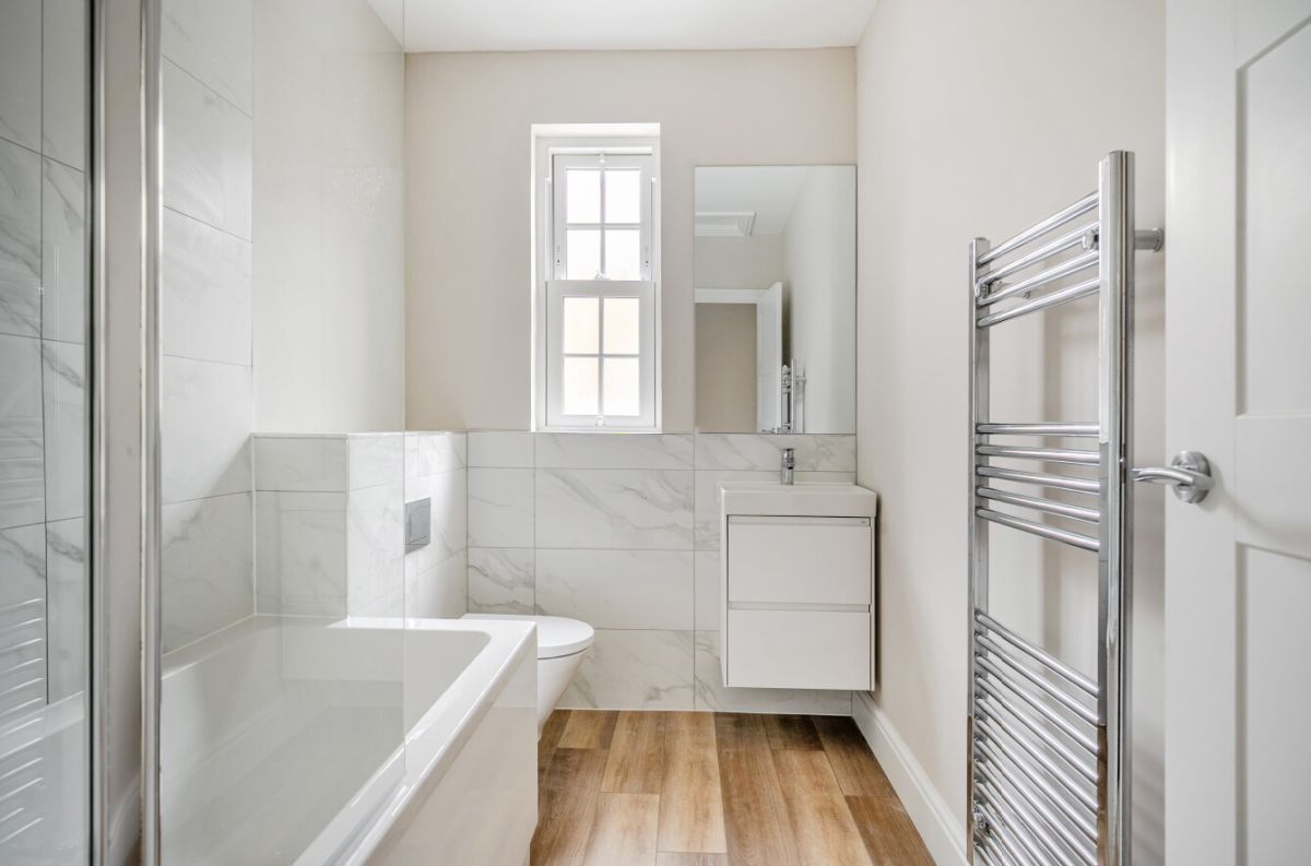 3 bed detached house to rent in Fern House 25