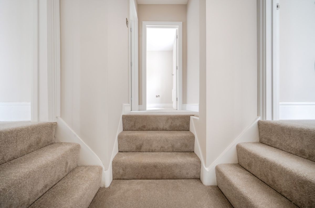 3 bed detached house to rent in Fern House 20