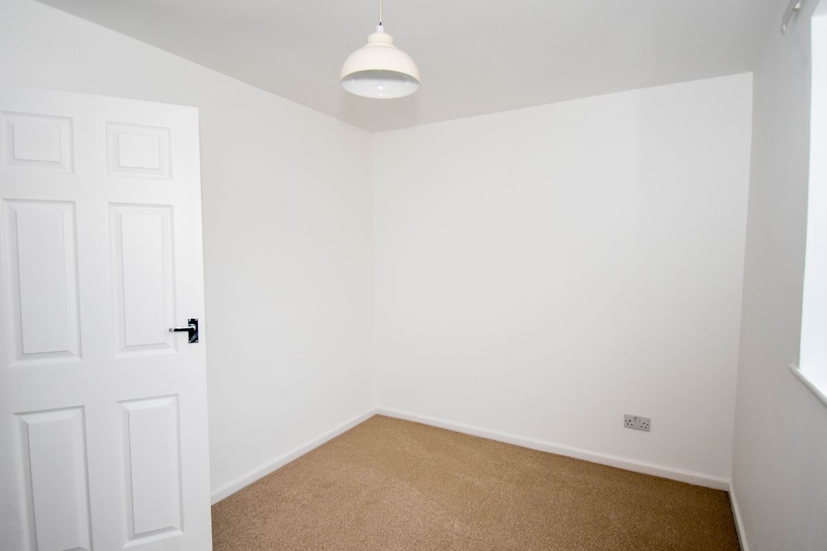 2 bed flat to rent in Elm Court, Elm Grove Road, Salisbury 11