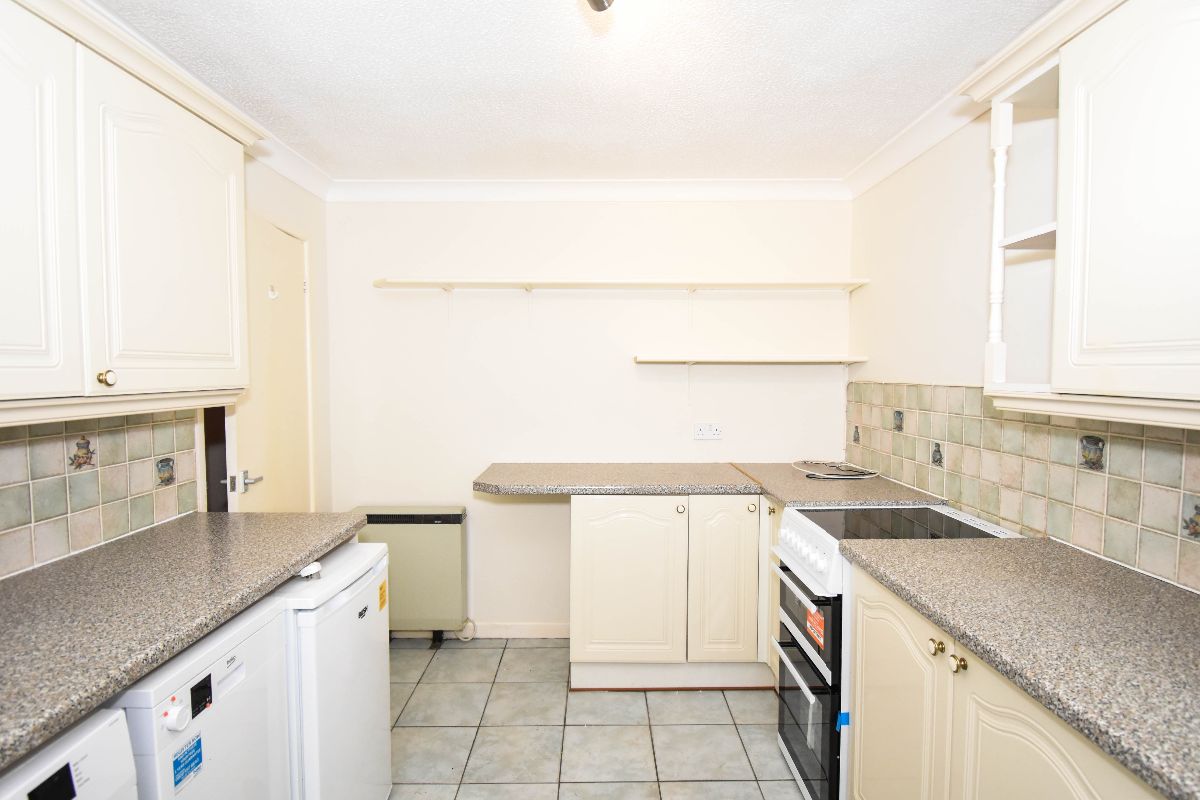 3 bed terraced house to rent in Ashley Road 4