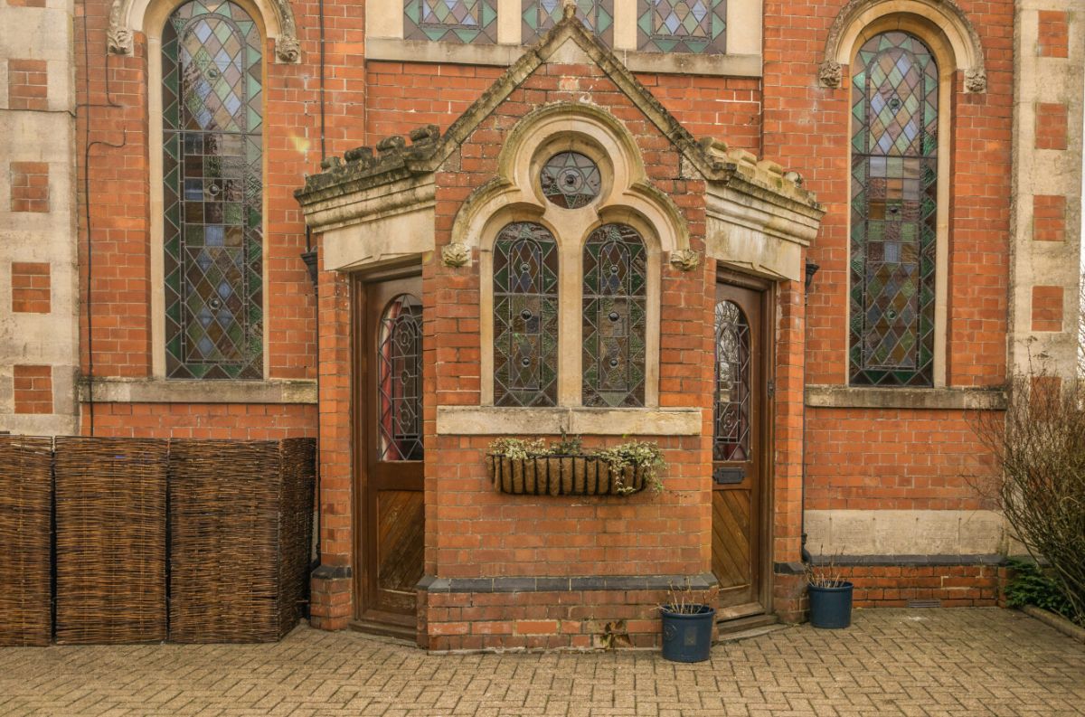 4 bed character property to rent in Old Chapel, West Street, Barford St. Martin, Salisbury 1