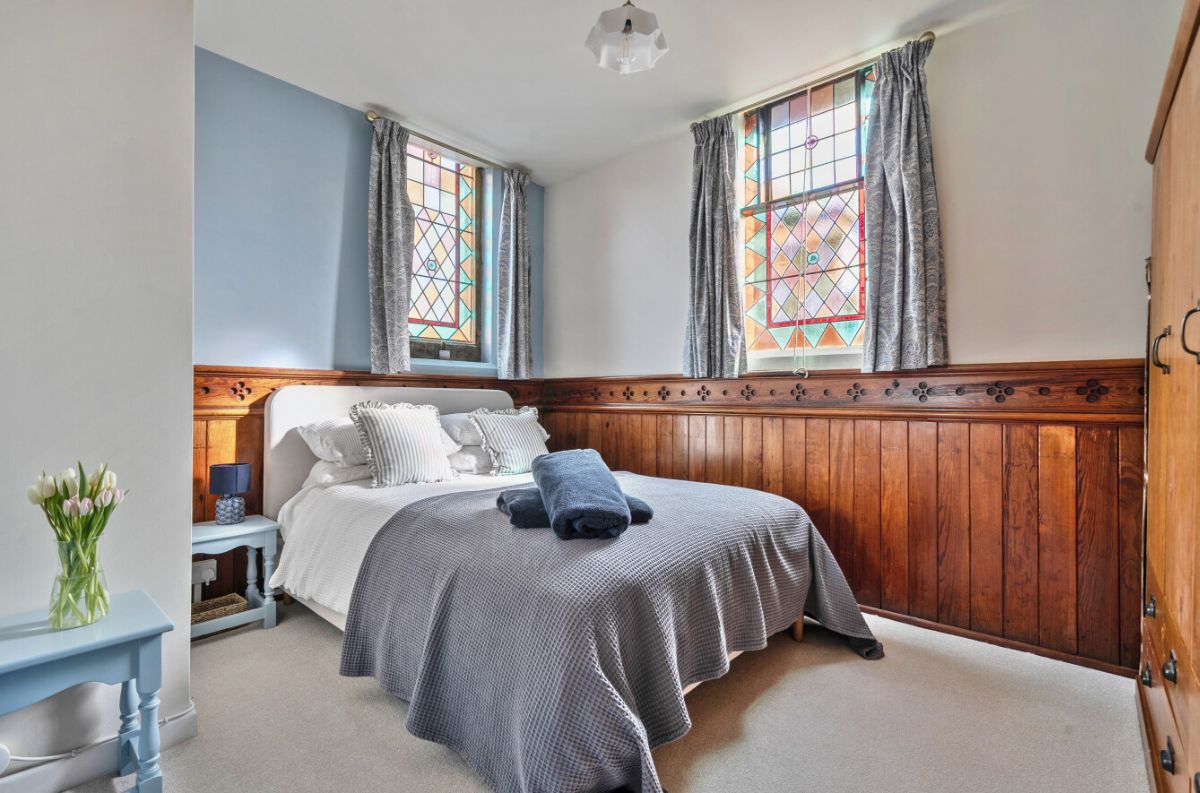 4 bed character property to rent in Old Chapel, West Street, Barford St. Martin, Salisbury  - Property Image 6