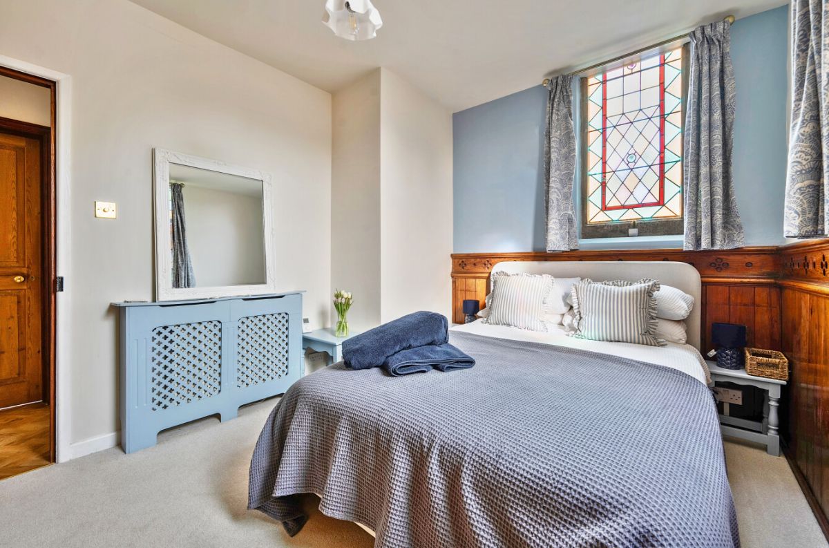 4 bed character property to rent in Old Chapel, West Street, Barford St. Martin, Salisbury  - Property Image 7