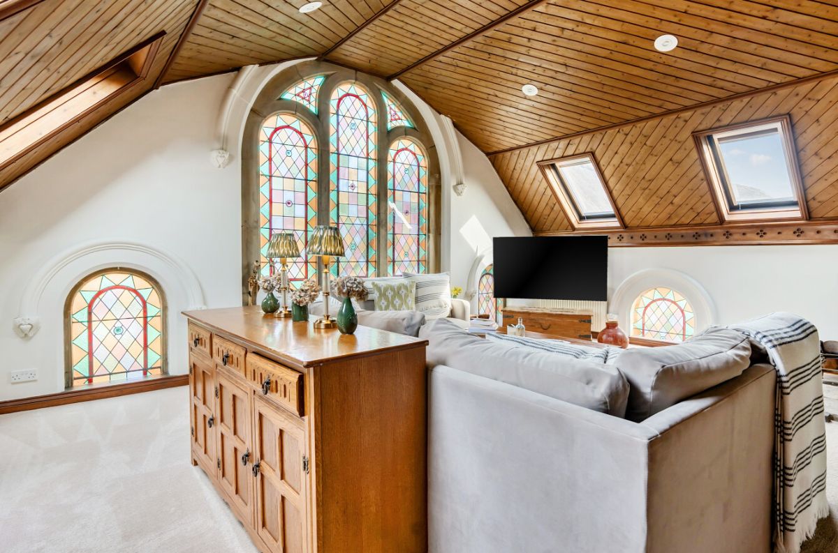 4 bed character property to rent in Old Chapel, West Street, Barford St. Martin, Salisbury  - Property Image 25