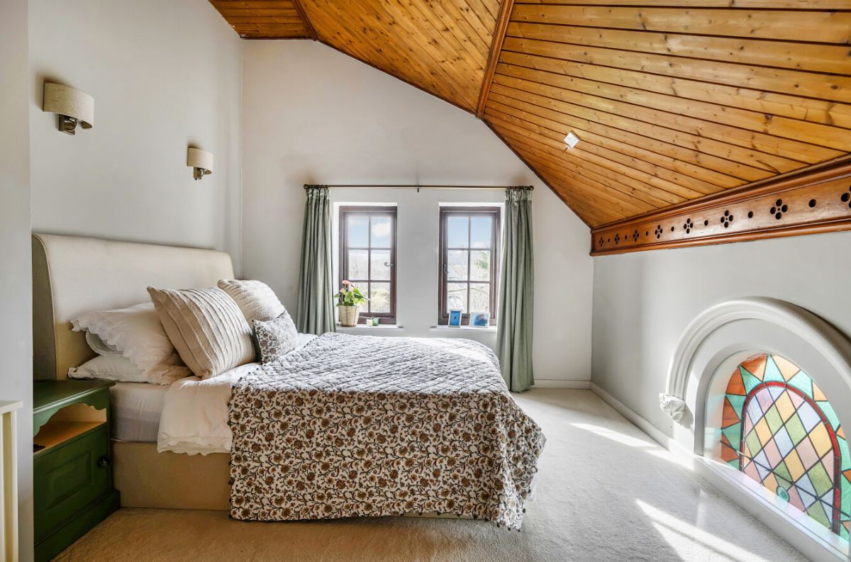 4 bed character property to rent in Old Chapel, West Street, Barford St. Martin, Salisbury  - Property Image 32