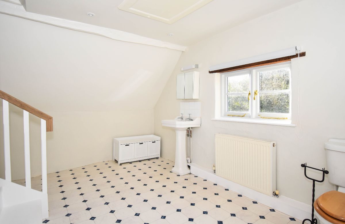 3 bed cottage to rent in Cutlers Cottage, Bowerchalke 17