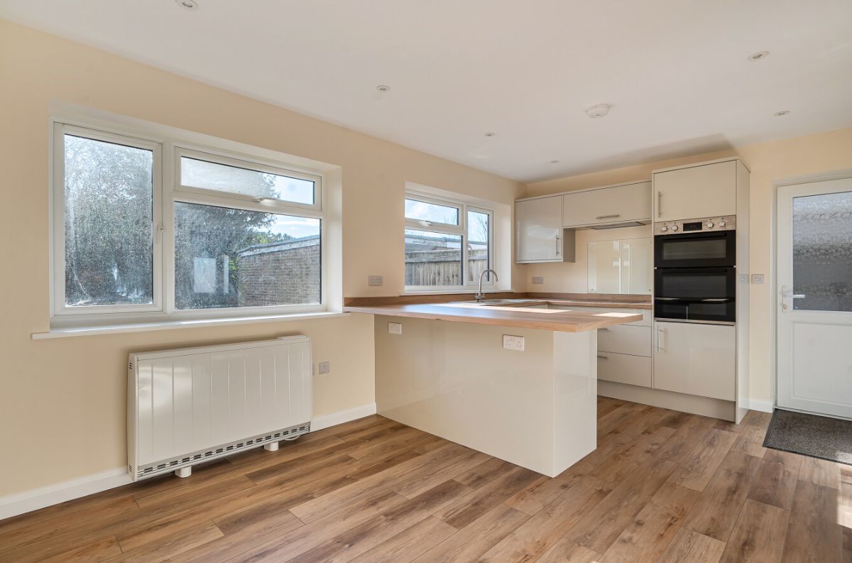 3 bed house to rent in Tennyson Close, Warminster 11