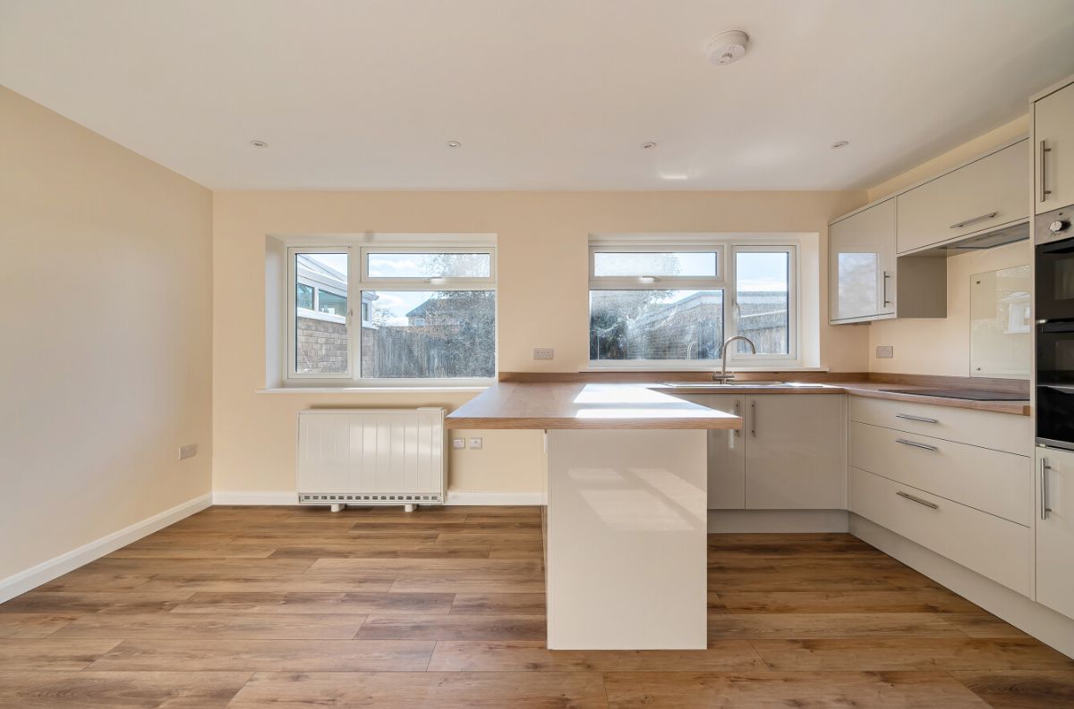 3 bed house to rent in Tennyson Close, Warminster 9