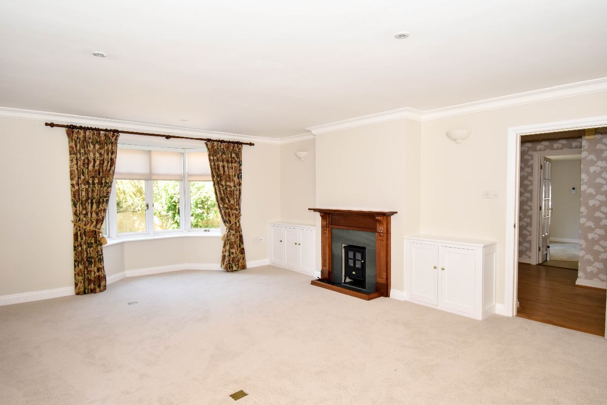 2 bed house to rent in Greens Court, Salisbury 8