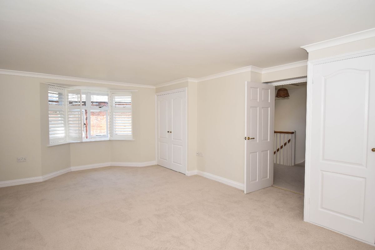 2 bed house to rent in Greens Court, Salisbury 13