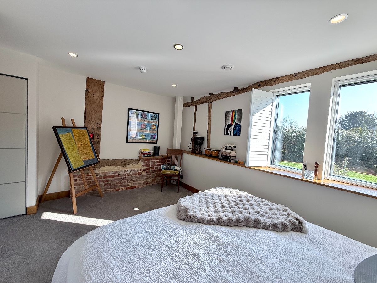 5 bed character property to rent in Westcote Barn, Binsted 12