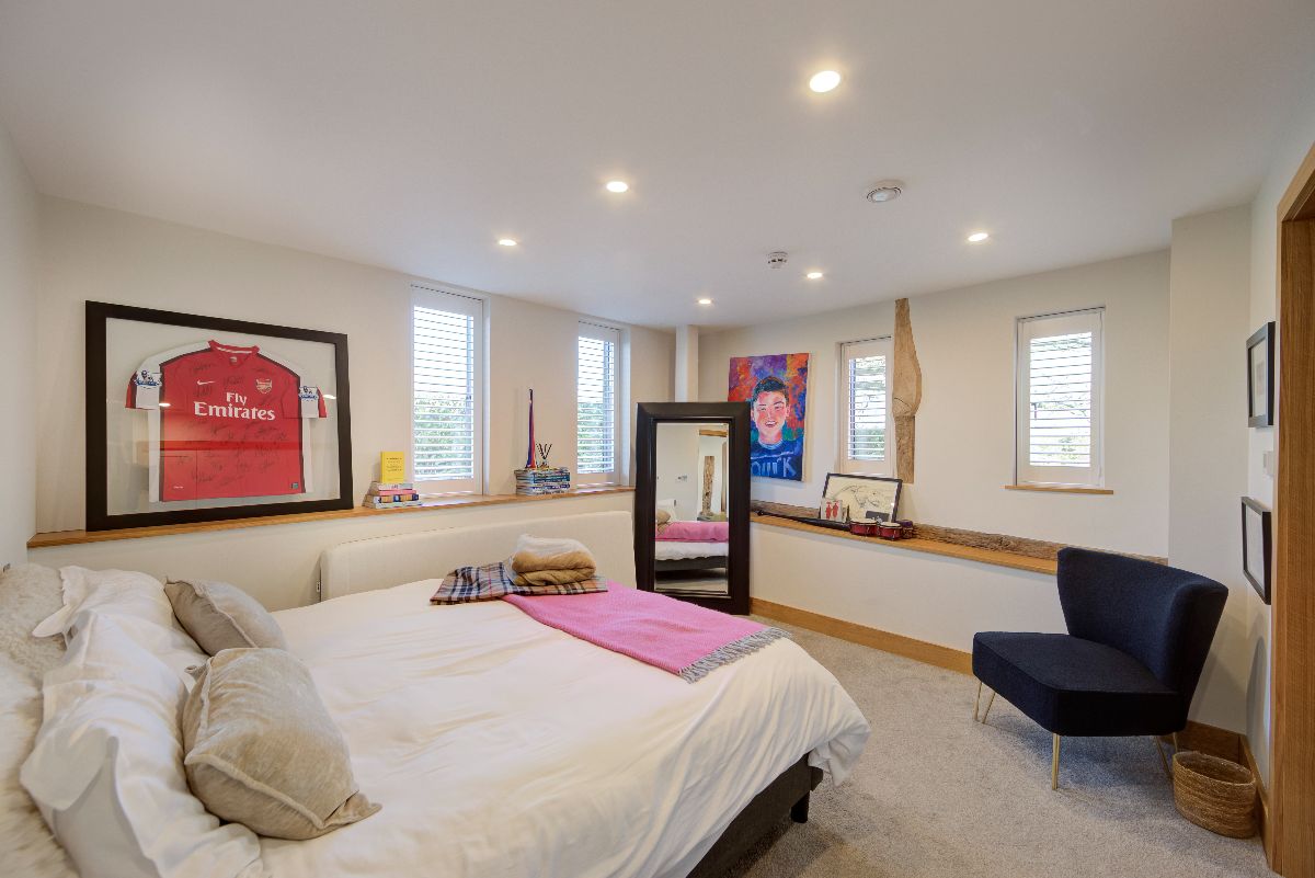 5 bed character property to rent in Westcote Barn, Binsted 14