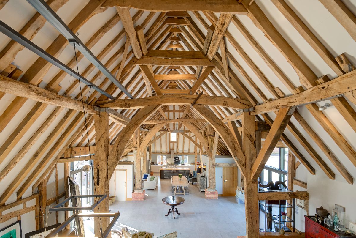 5 bed character property to rent in Westcote Barn, Binsted  - Property Image 18