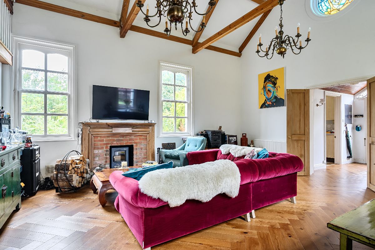 3 bed character property to rent in The Old Chapel, Bodenham 13