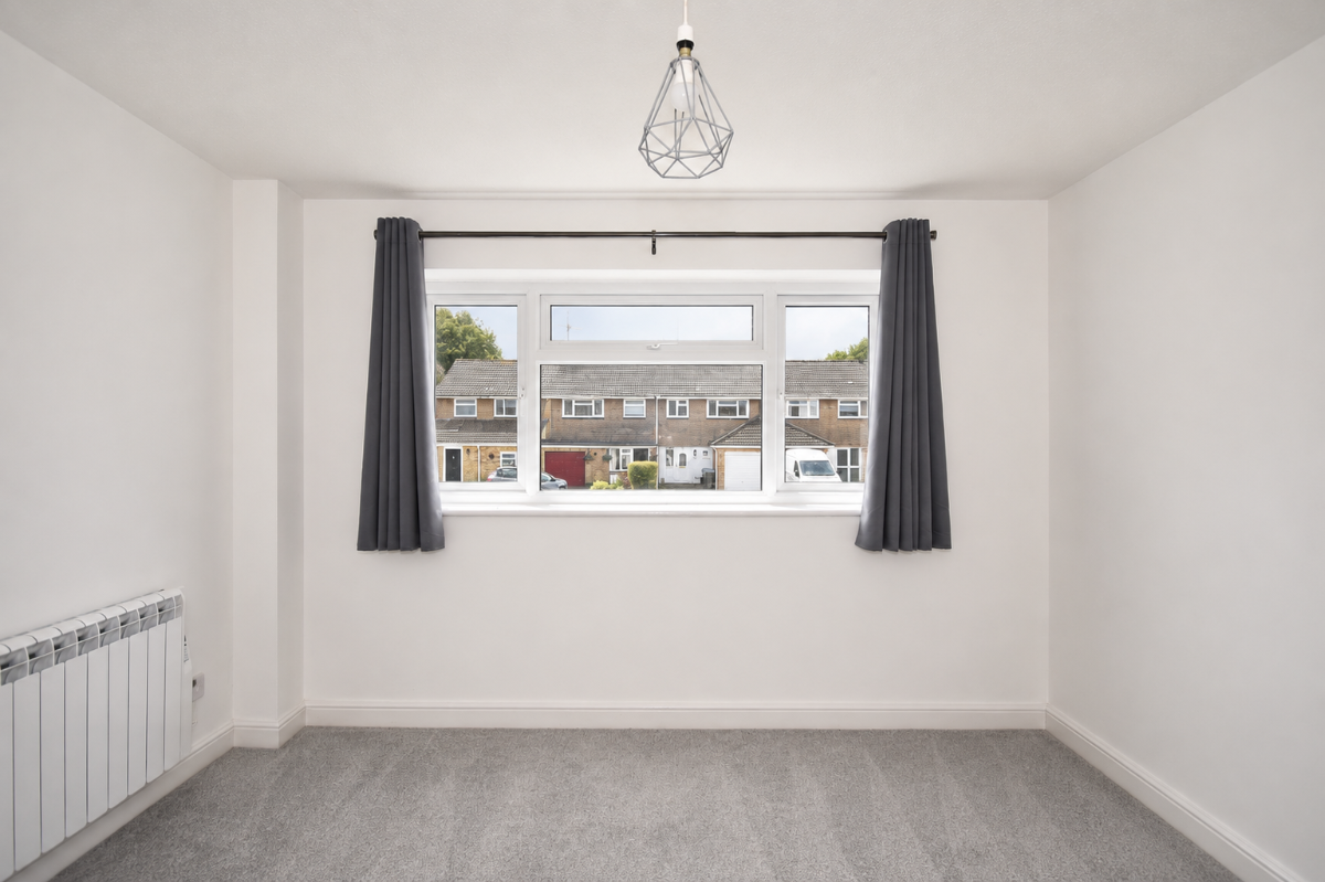 3 bed terraced house to rent in Chichester Close, Salisbury  - Property Image 12