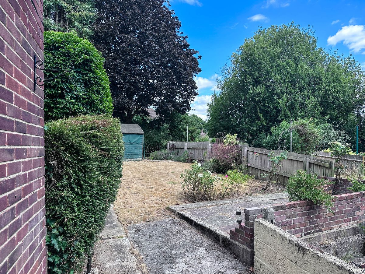 2 bed flat to rent in Barrington Road, Bishopdown 14
